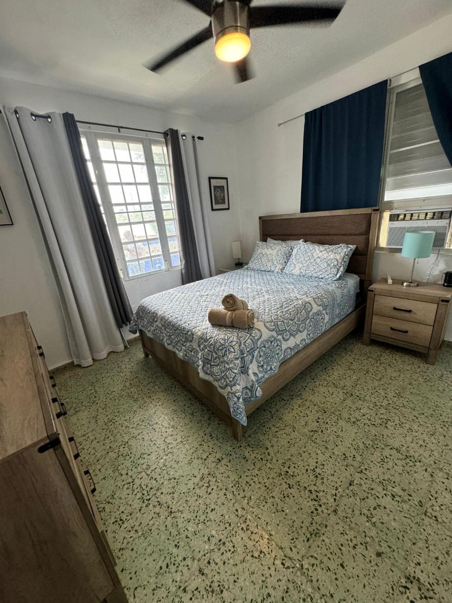 אגואדילה 1A - Large Beach House Near Crash Boat Beach מראה חיצוני תמונה